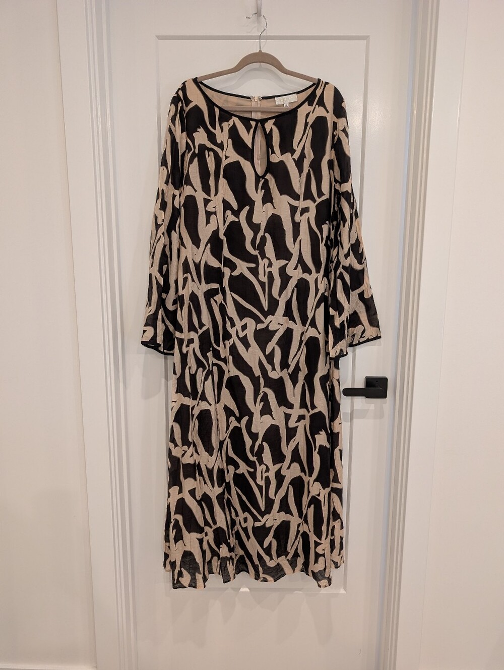 Black and Cream Maxi Dress Long Sleeve